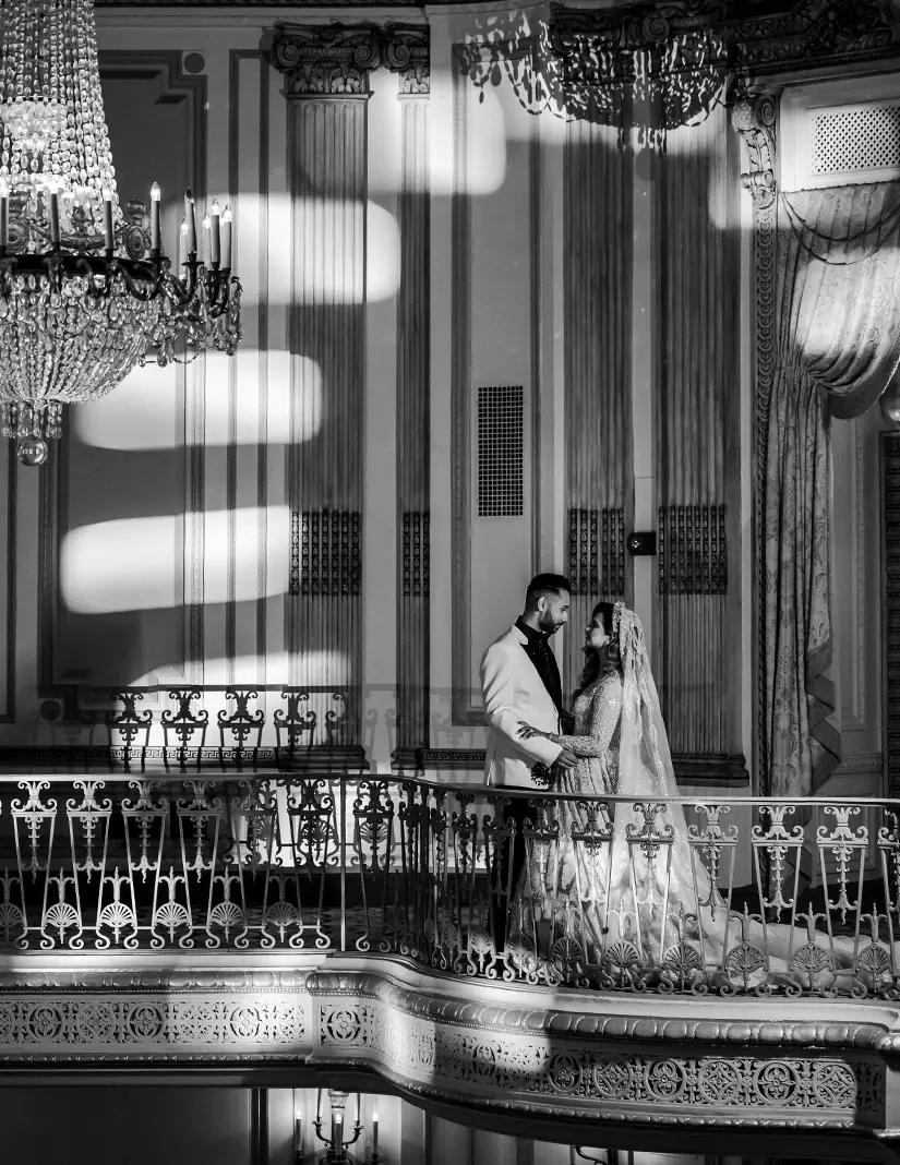 Black and White bride and Groom wedding photography in Los Angeles NZ WEDDING STUDIO