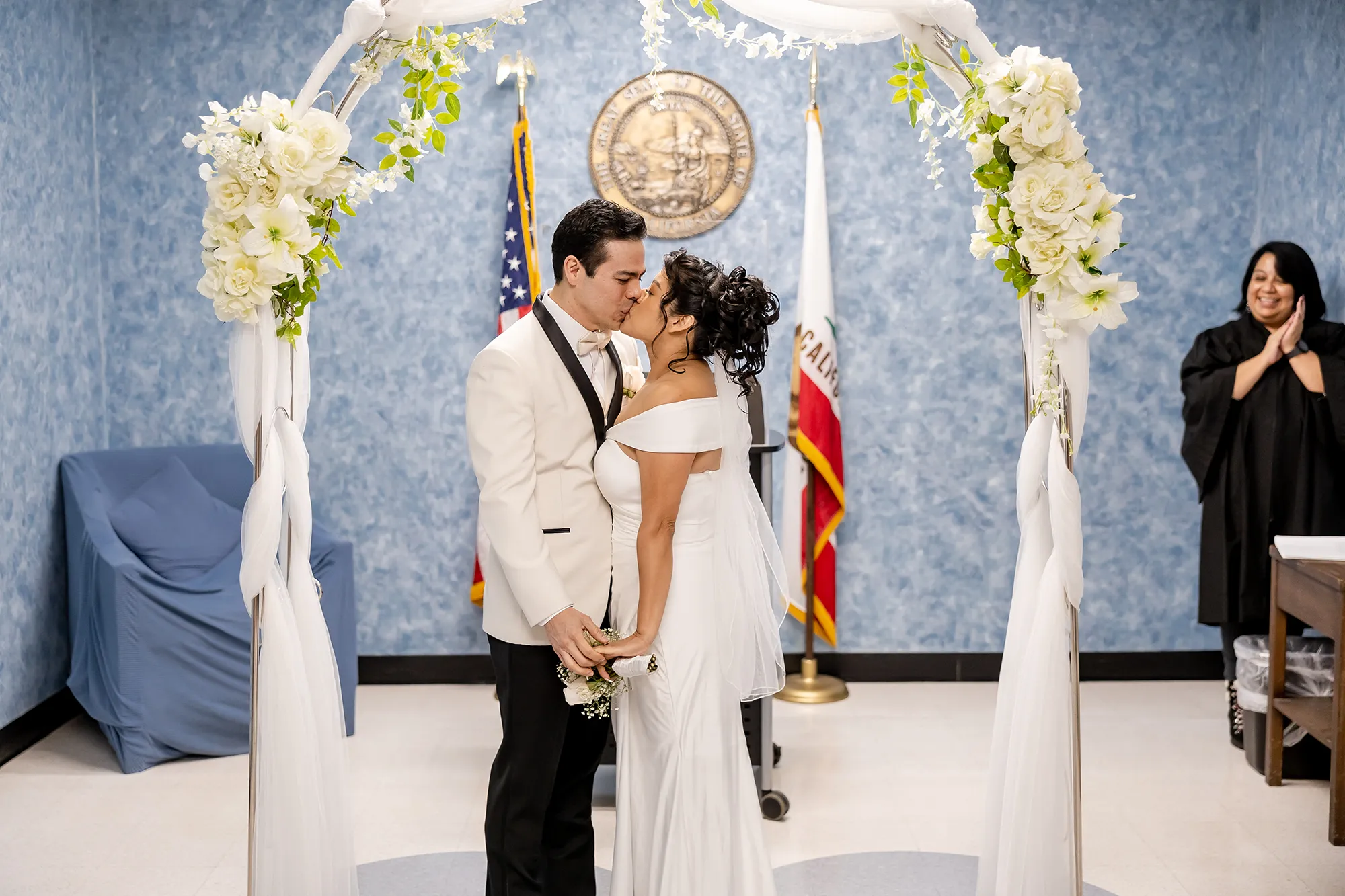 First Kiss Courthouse Wedding Photography, Norwalk, California NZ WEDDING STUDIO