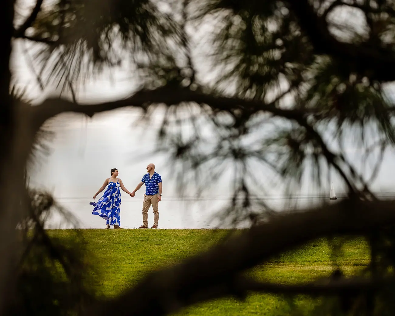 Photo of the couple next to the ocean Los Angeles, Engagemnet Photos in La, CA. NZ WEDDING STUDIO